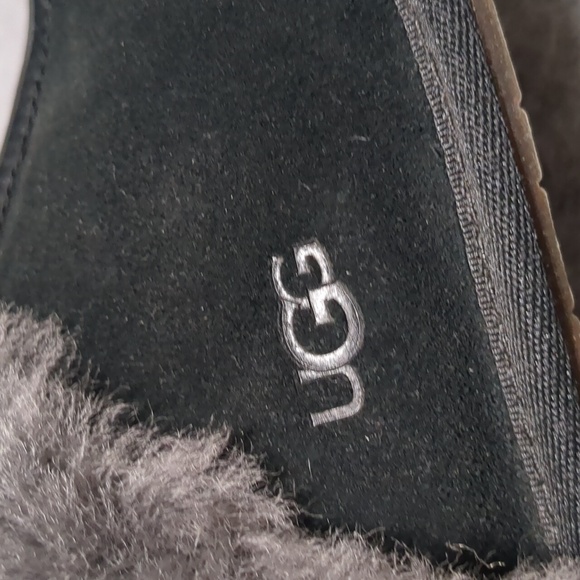 UGG Scuffette II Black Suede Slippers Womens Size 8 - Picture 8 of 9